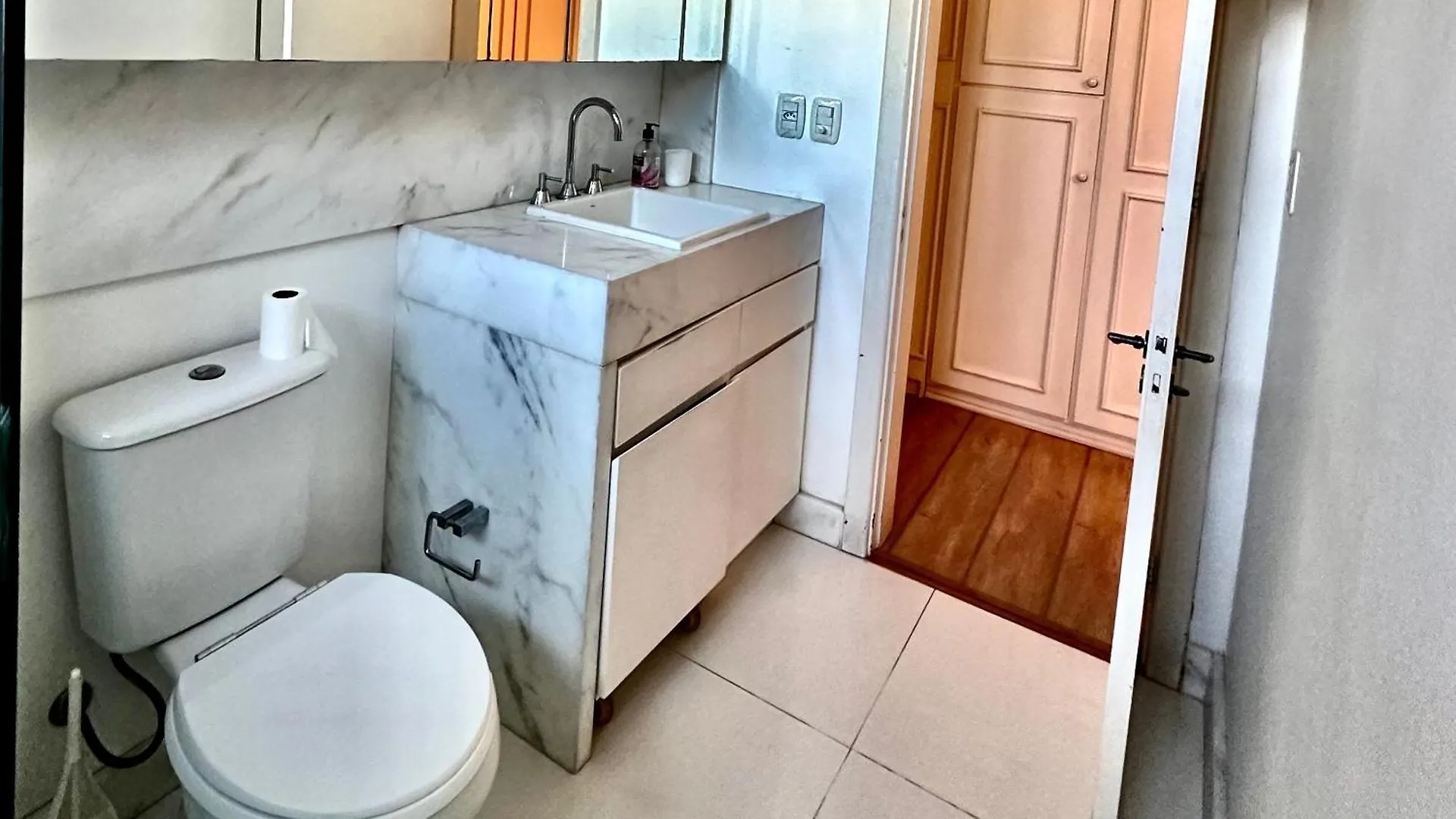 Lägenhet Flat Bem Localizado, Espacoso E Infraestrutura Completa Porto Alegre