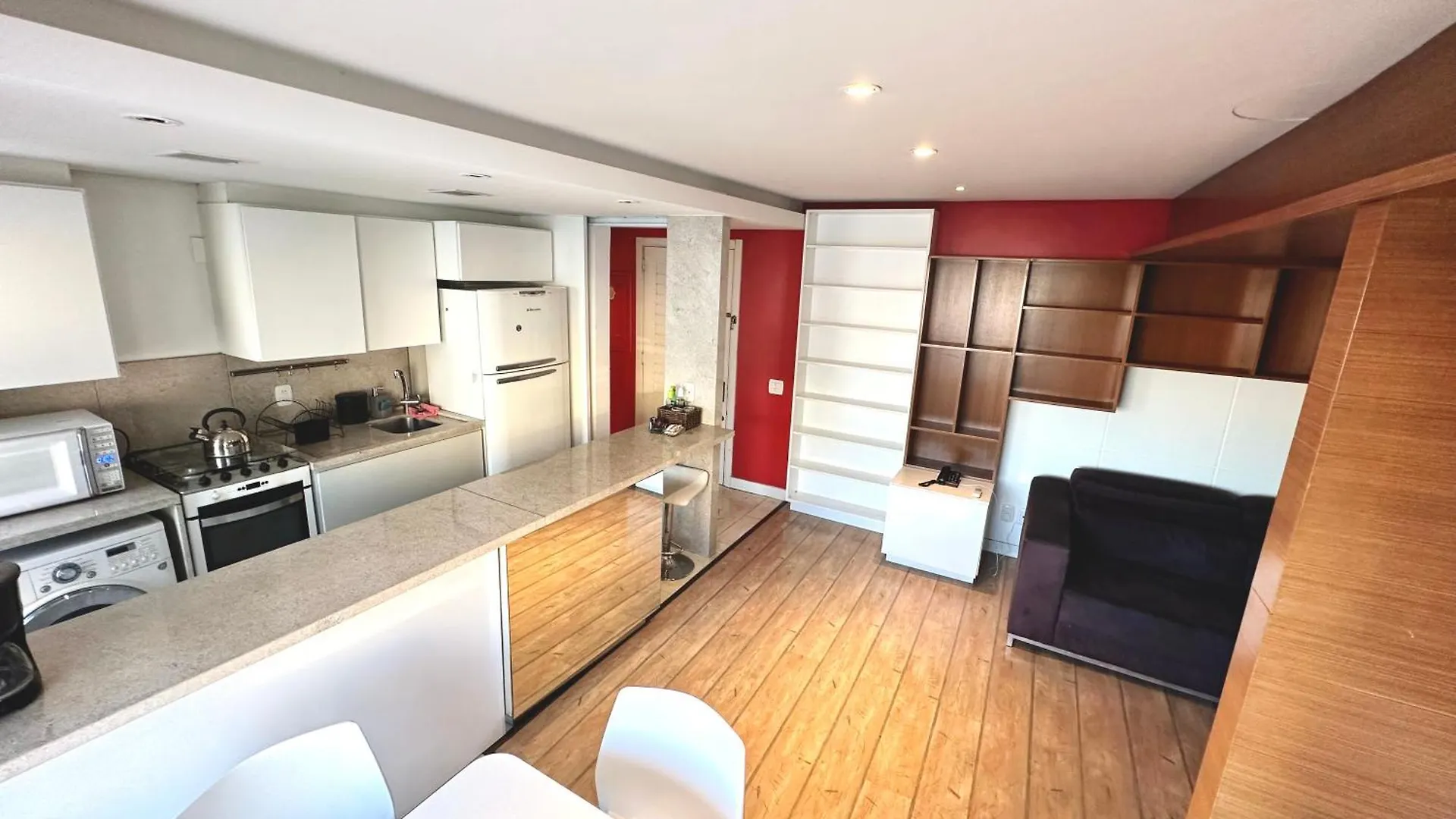 Flat Bem Localizado, Espacoso E Infraestrutura Completa Porto Alegre 0*,  Brasilien